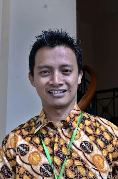 Prof Gunadi